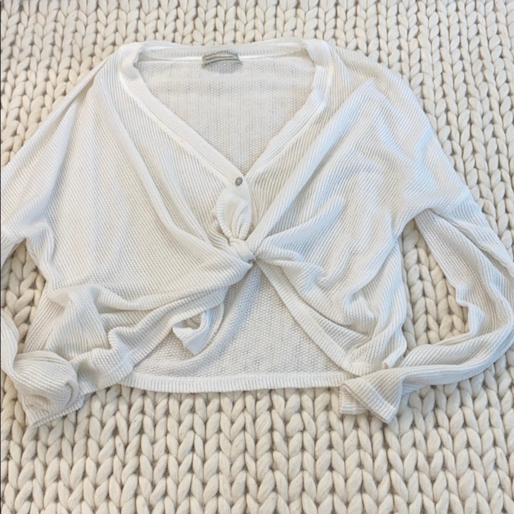 URBAN OUTFITTERS LONG SLEEVE. - Picture 1 of 4